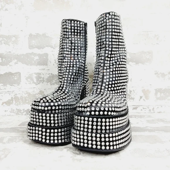 New Steve Madden Black Cobra Rhinestones Ankle Platform Boots C70 - Picture 2 of 11